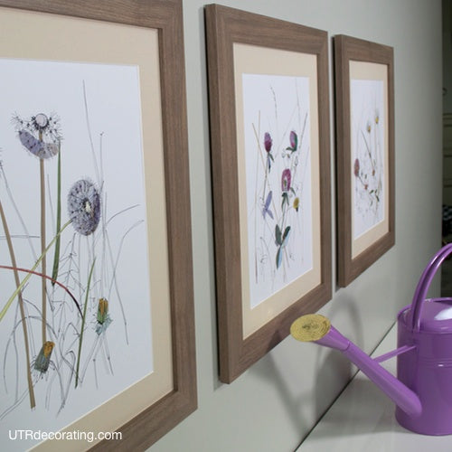 A measuring tape in your purse – handy when shopping for art!